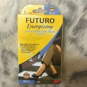 FUTURO Energizing Ultra Sheer Knee Highs